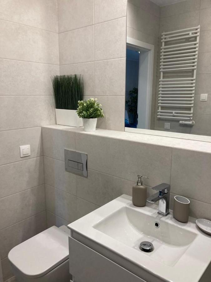 Апартаменты Wislane Tarasy 2.0, Free Parking, Private Garden Краков Экстерьер фото